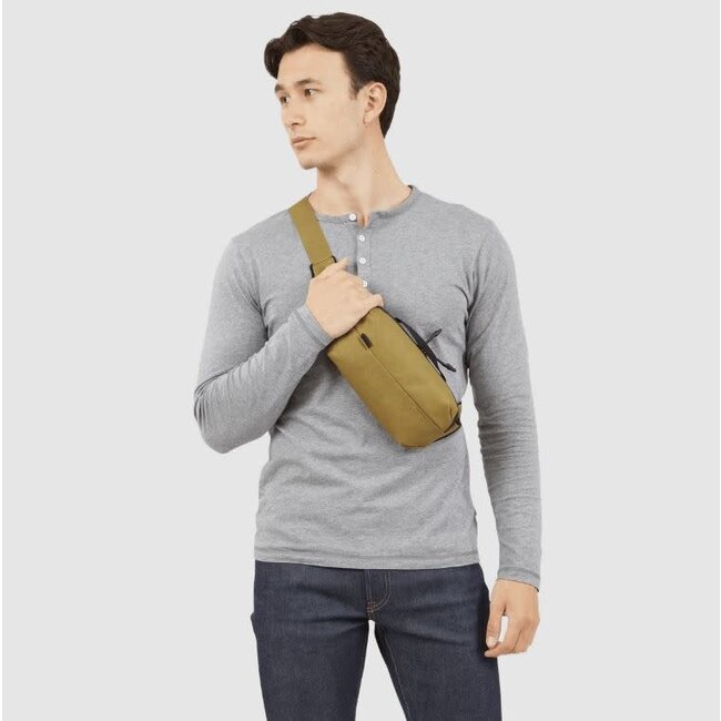 Thule Aion Sling Bag