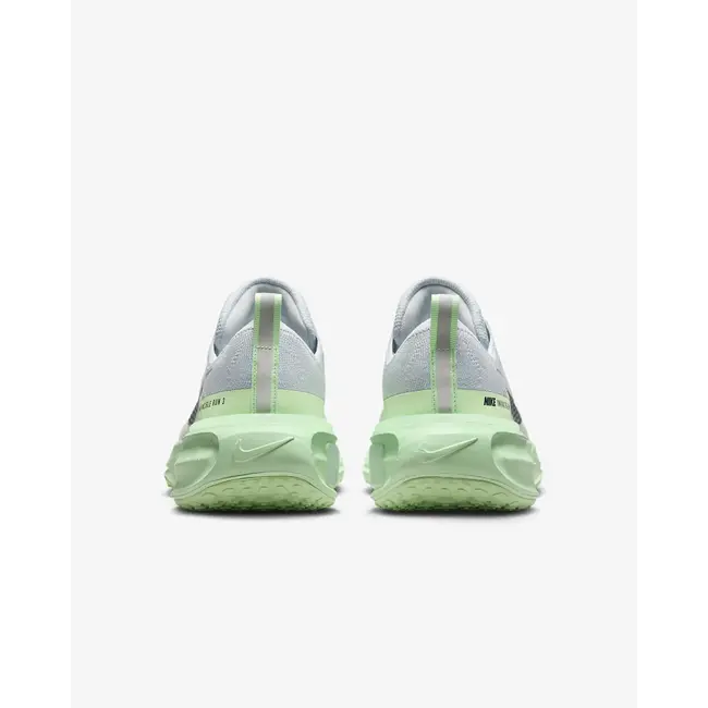 Nike Women's ZoomX Invincible Run Flyknit 3