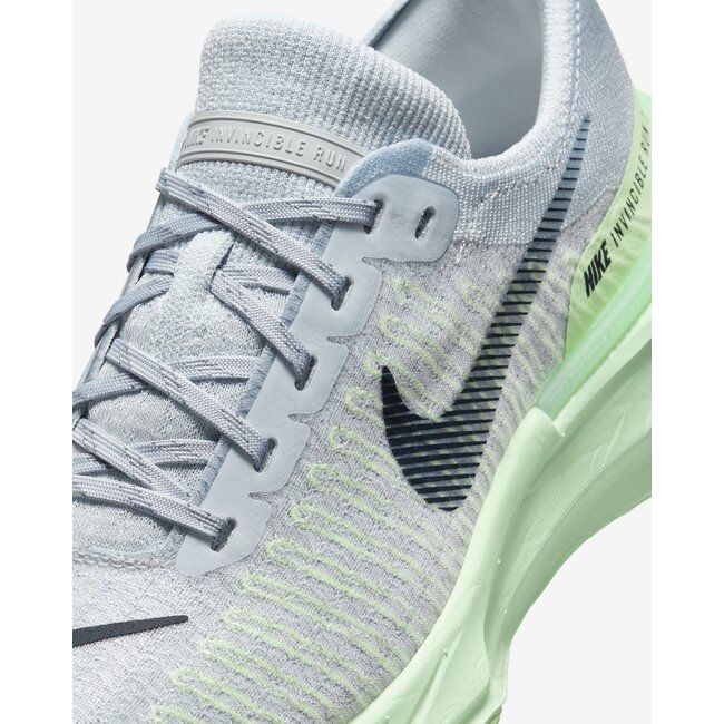 Nike Women's ZoomX Invincible Run Flyknit 3