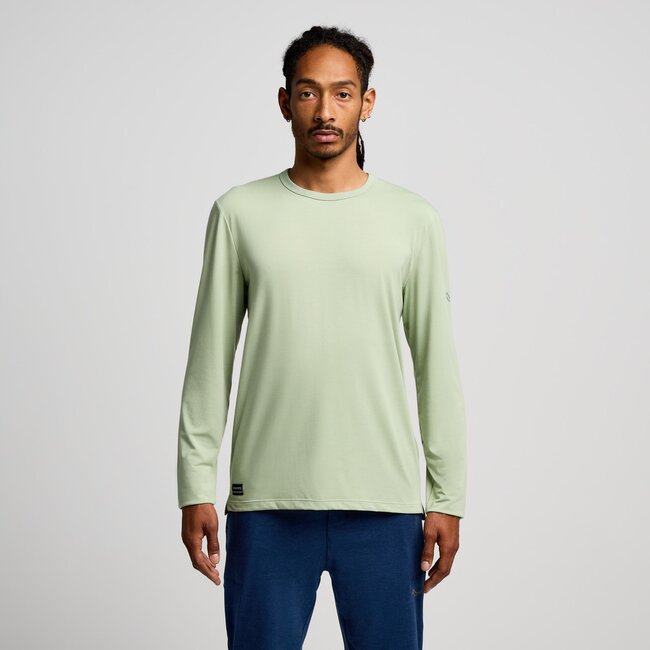 Men s Triumph Long Sleeve Beyond Running