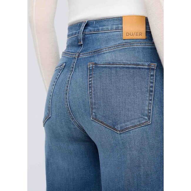 Duer Women's Performance Denim PLUS High Rise Straight