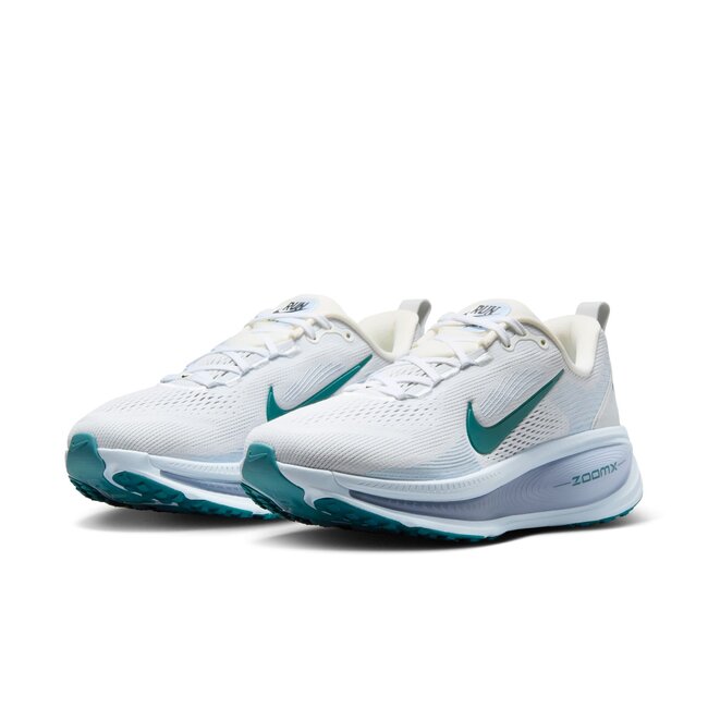 Nike Women's Vomero 18