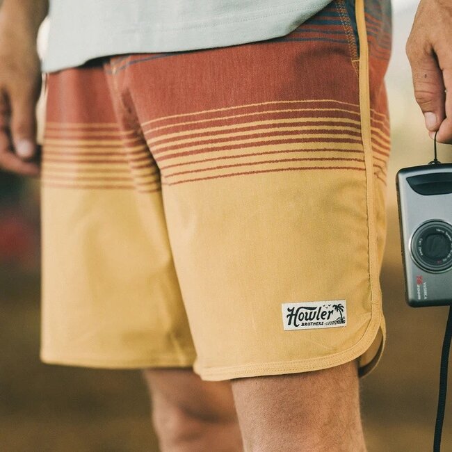 Howler Brothers Men's Bruja Boardshorts