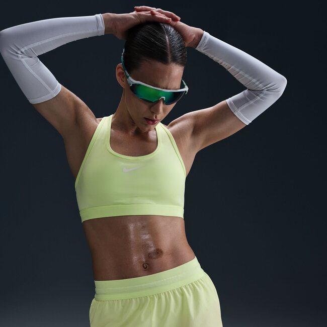 Nike Women's Swift Dri-FIT Mid-Rise 2.5" Shorts