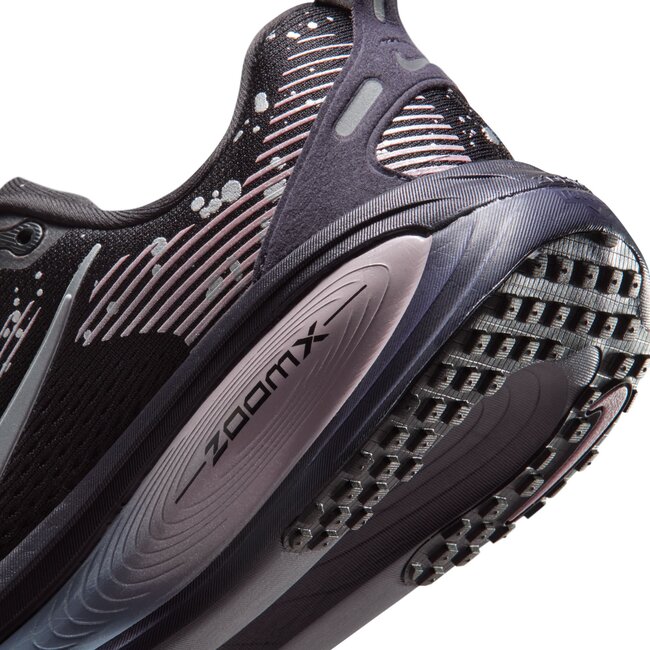 Nike Women's Vomero 18 SE