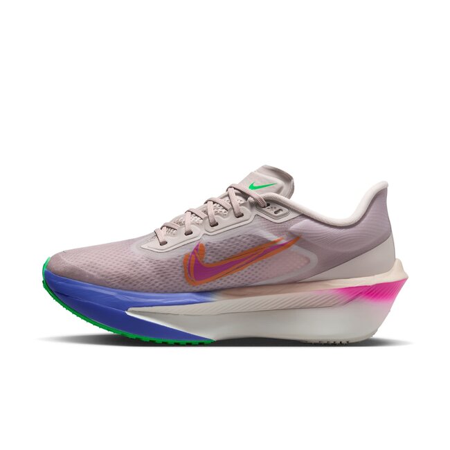 Nike Women's Zoom Fly 6