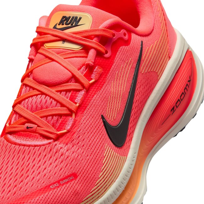 Nike Women's Vomero 18