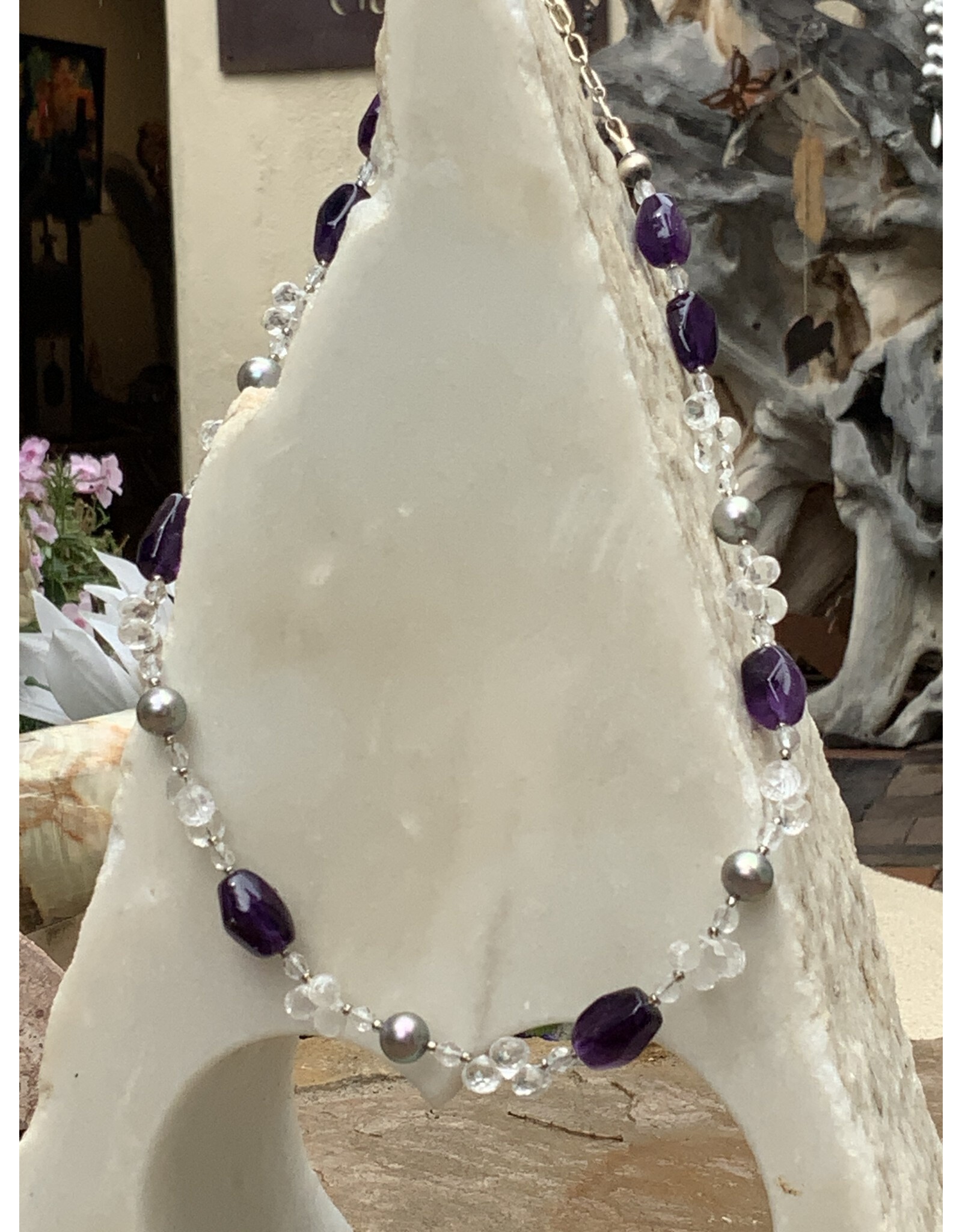 Annette Colby - Jeweler Necklace Amethyst & Faceted Quartz & Grey Pearl - AC