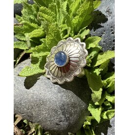 Annette Colby - Jeweler Sterling Silver Oval Concho Kyanite Ring  Size 7 - AC