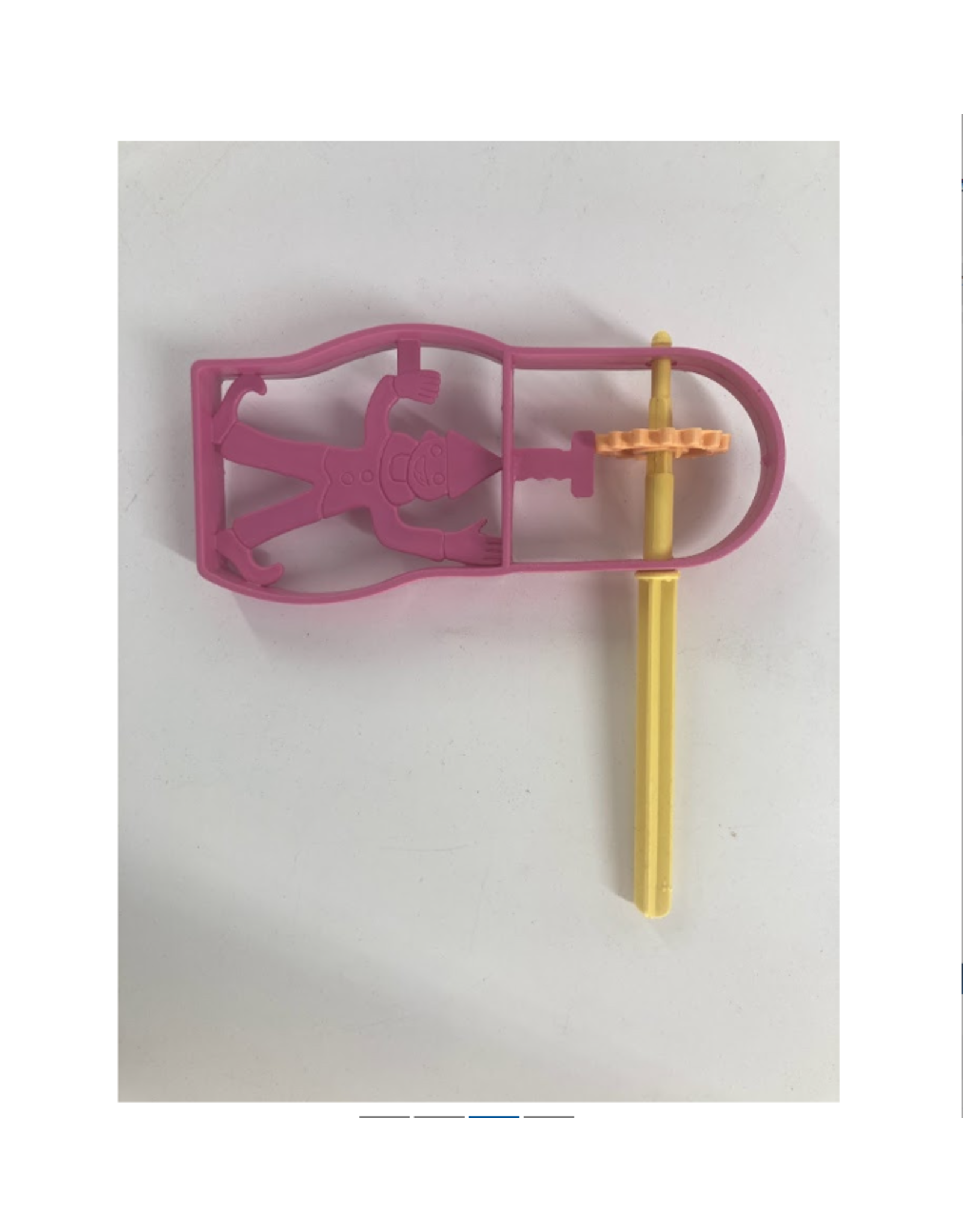 Plastic  Gragger 6"