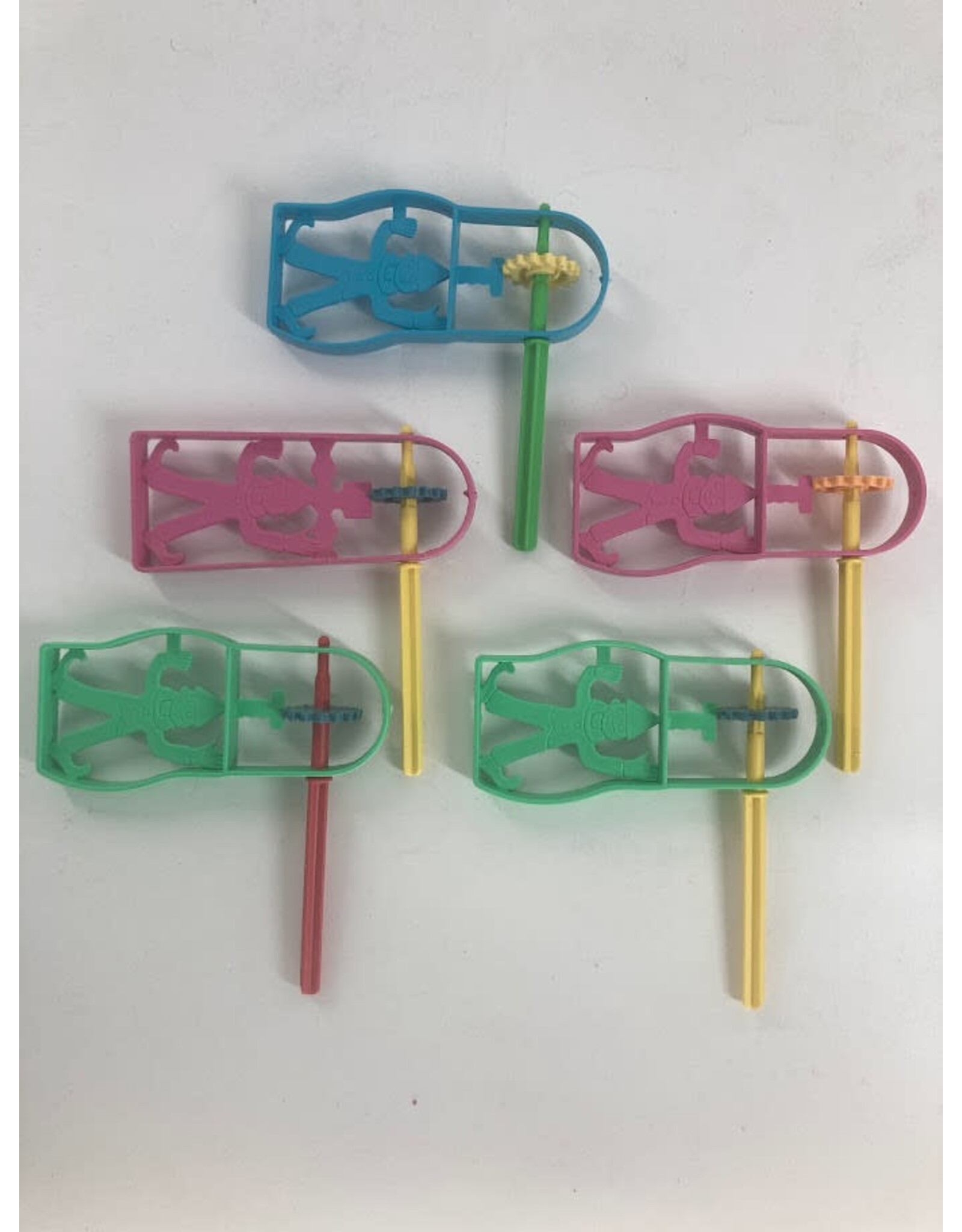 Plastic  Gragger 6"