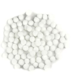 POM POMS: 1/2" WHITE 100 PIECES