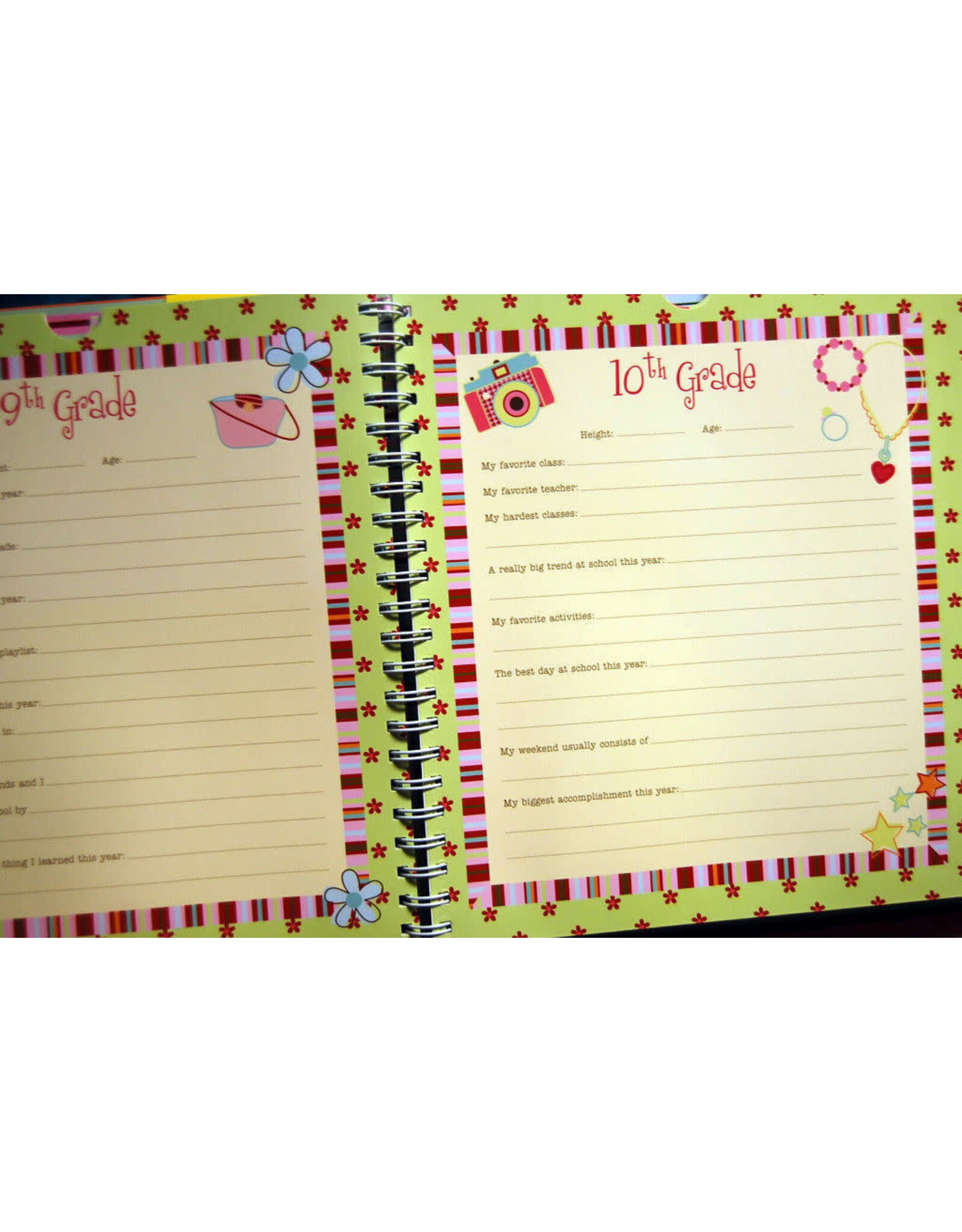 SCHOOL YEARS MEMORY KEEPER