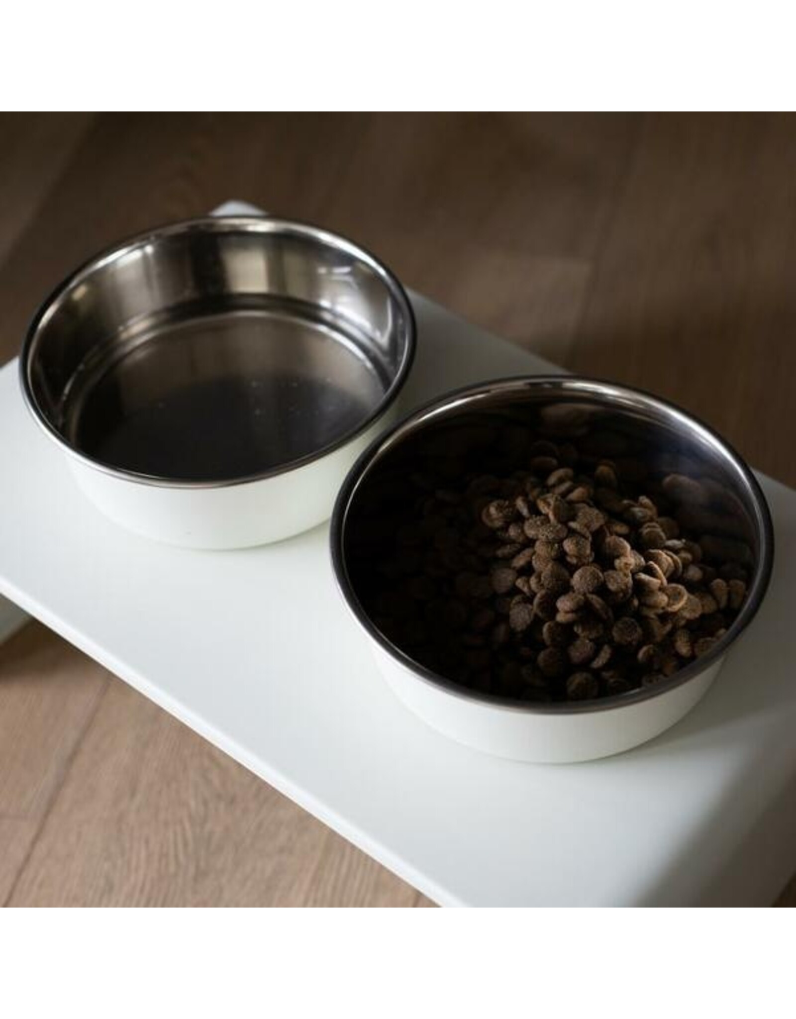 Unleashed Raised Magnetic Diner w Bowls