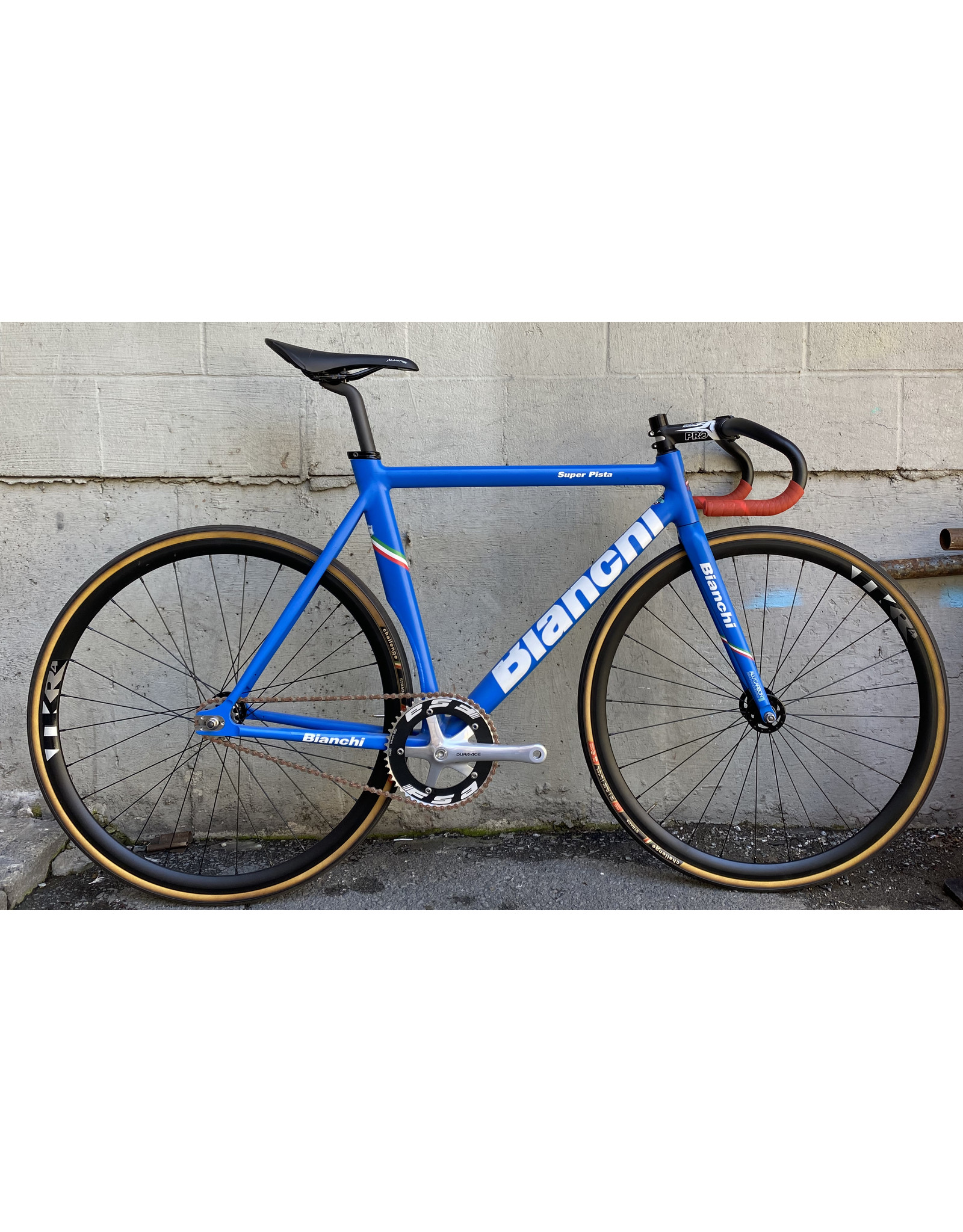 bianchi super pista blue