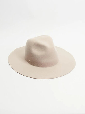 ACE OF SOMETHING SERENA FEDORA IN BEIGE