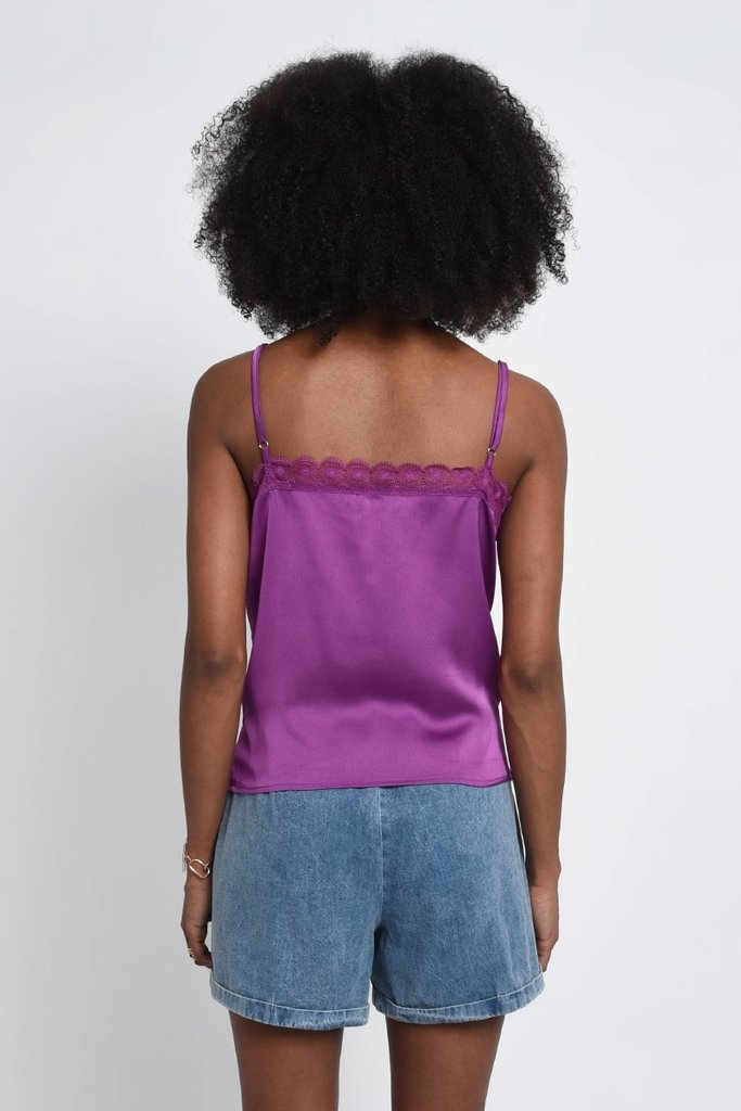 MOLLY BRACKEN SATIN CAMISOLE IN VIOLET