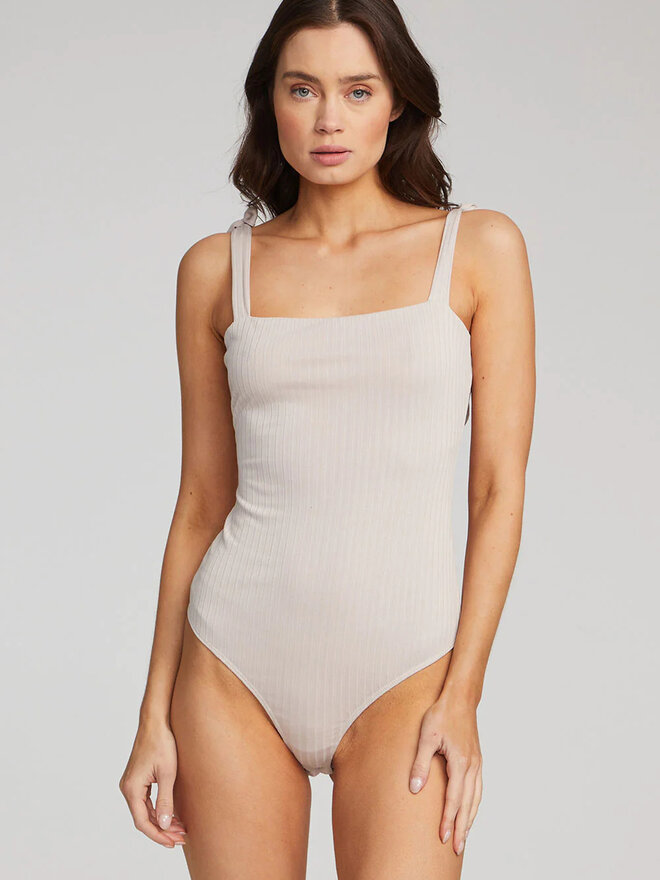 https://cdn.shoplightspeed.com/shops/634852/files/56372884/660x880x1/saltwater-luxe-tie-tank-bodysuit-in-nude.jpg