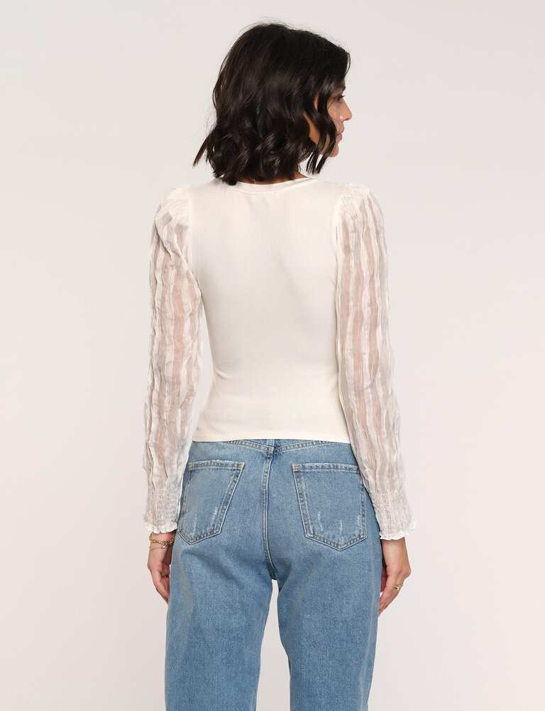 HEARTLOOM COSMO TOP IN EGGSHELL