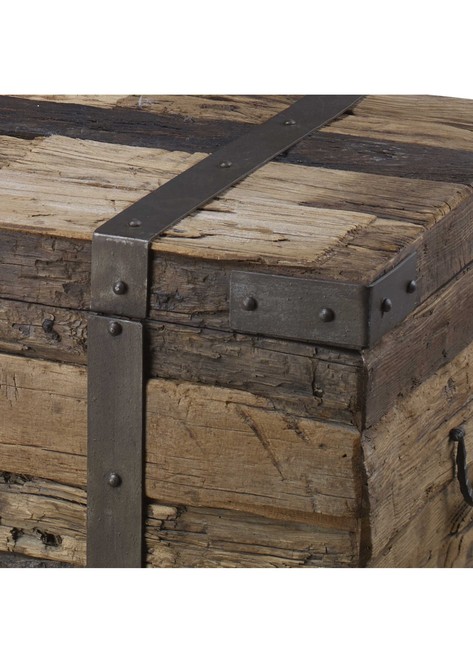 CHEST COFFEE TABLE