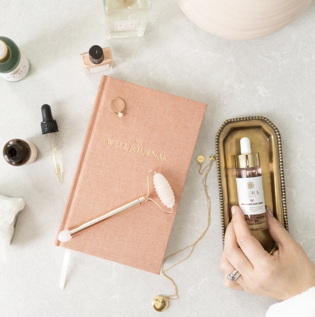 PURA BOTANICALS Hyaluronic Ruby Serum - Boosting & Firming