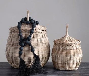 Lacacia Wood Bead Garland With Raffia Tassel