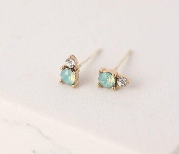 Dolce Studs, Mint