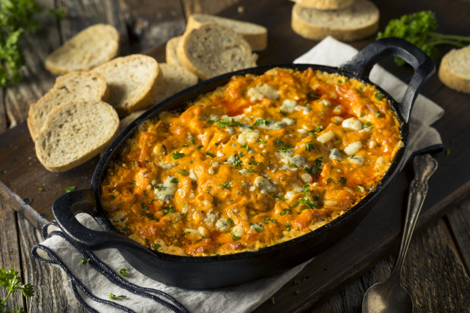 GOURMET VILLAGE Spicy Buffalo Chicken Recipe Box