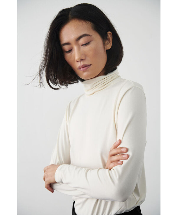 Soaked In Luxury SLHanadi Rollneck LS