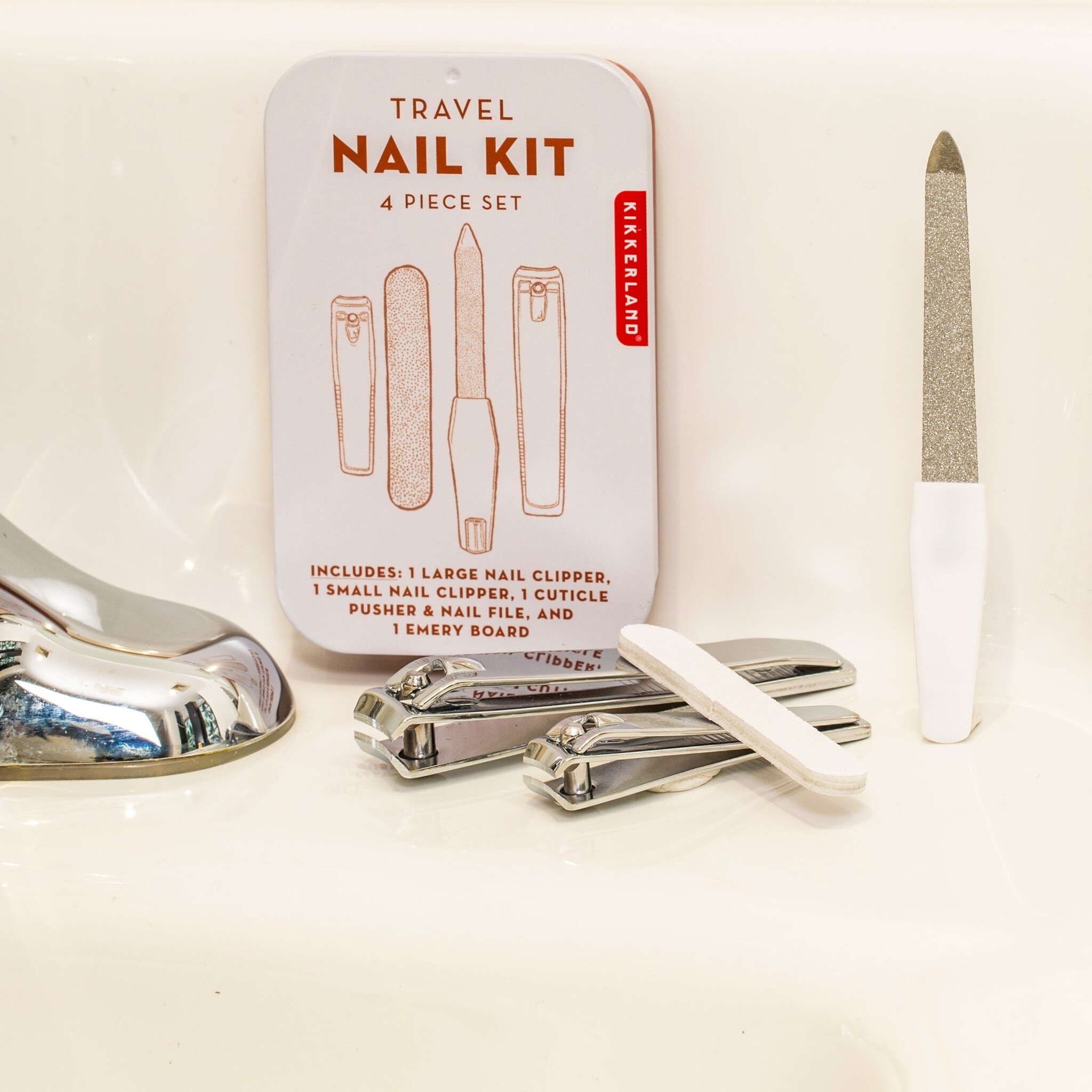 KIKKERLAND Travel Nail Kit