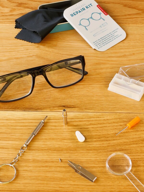 KIKKERLAND Eyeglass Repair Kit