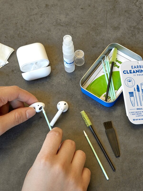 KIKKERLAND Earbud Cleaning Kit