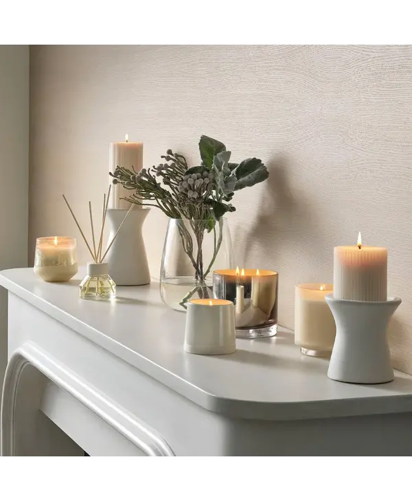 Illume Winter White Large Baltic Glass Candle