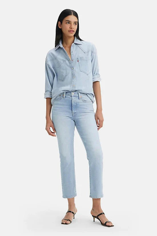 Levi Strauss & Co. Wedgie Straight, The Bells and Whistles