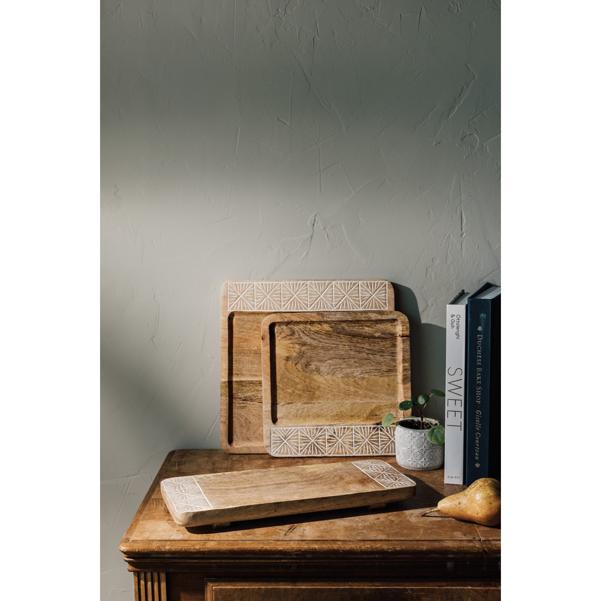 Danica Nosh Mango Wood Plate