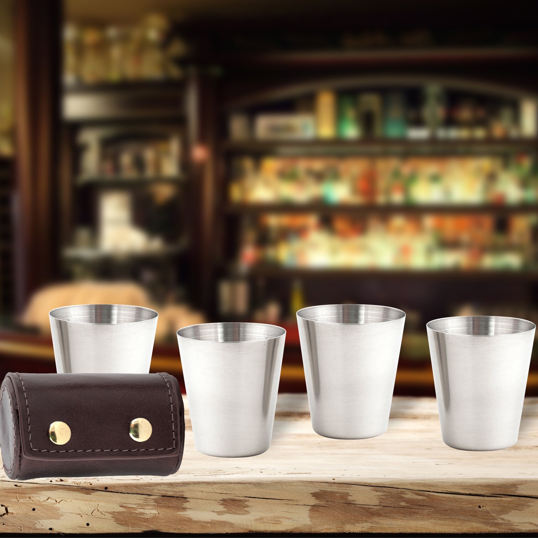 KIKKERLAND Shot Glasses with Leather Case