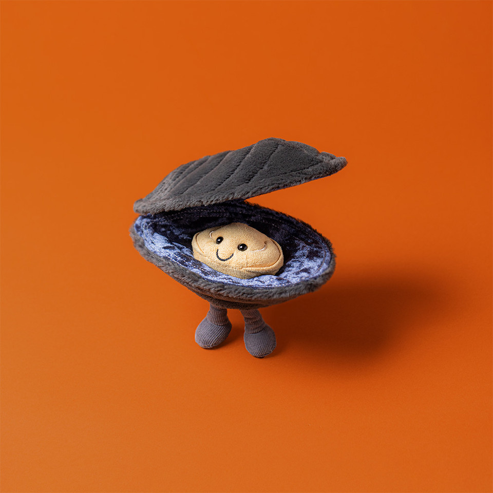 Jellycat Inc. Amuseables Michelle Mussel