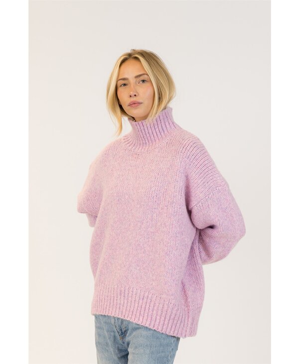 Lyla & Luxe Aggie Sweater