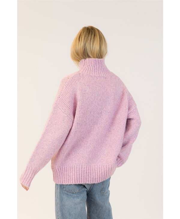 Lyla & Luxe Aggie Sweater