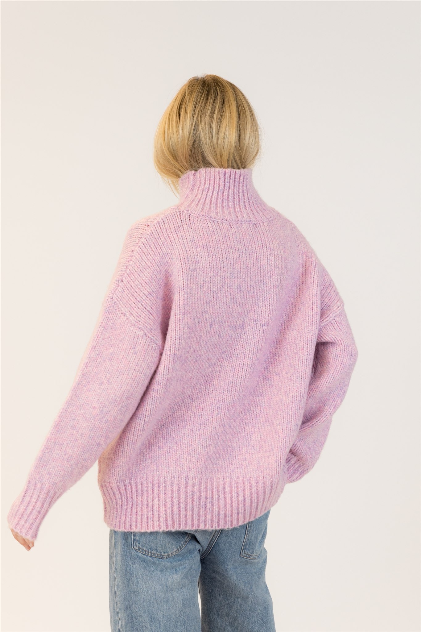 Lyla & Luxe Aggie Sweater
