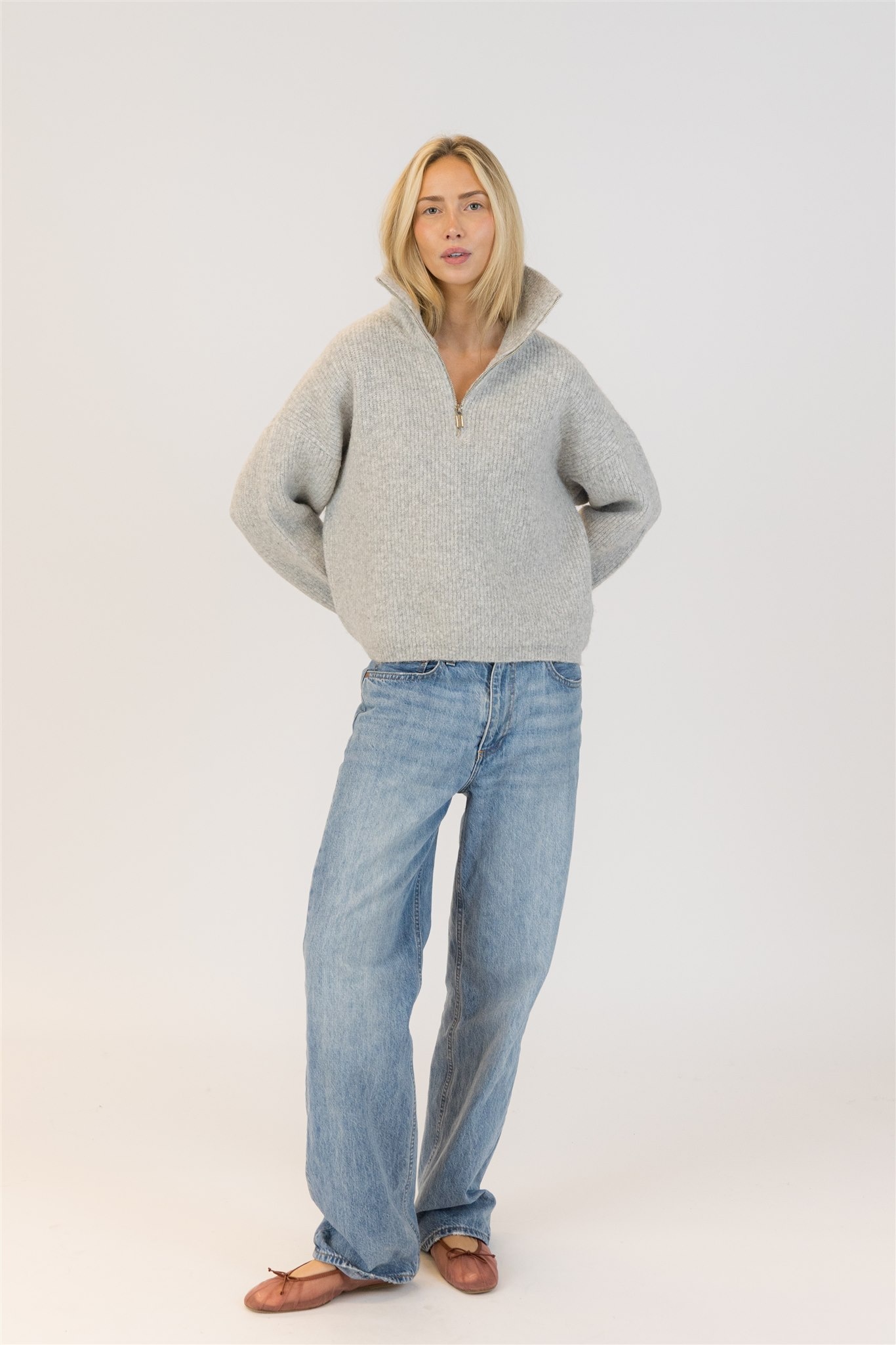Lyla & Luxe Eva Pullover
