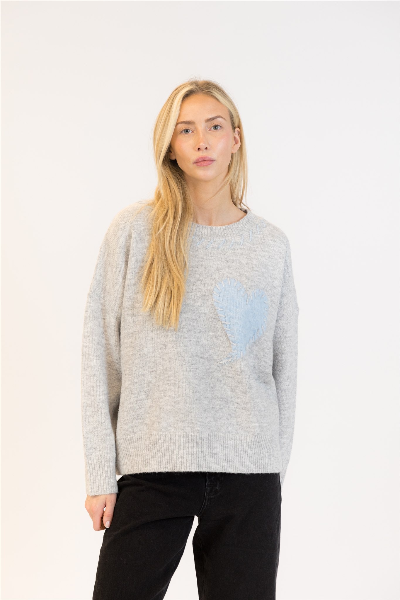 Lyla & Luxe Heart Sweater