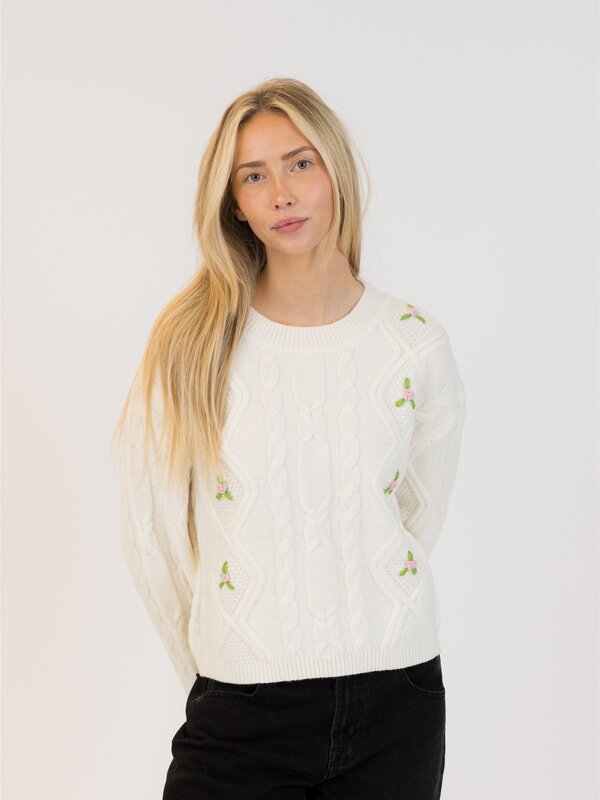 Lyla & Luxe Margot Pullover