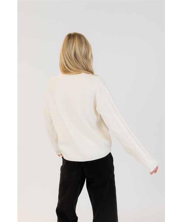 Lyla & Luxe Margot Pullover