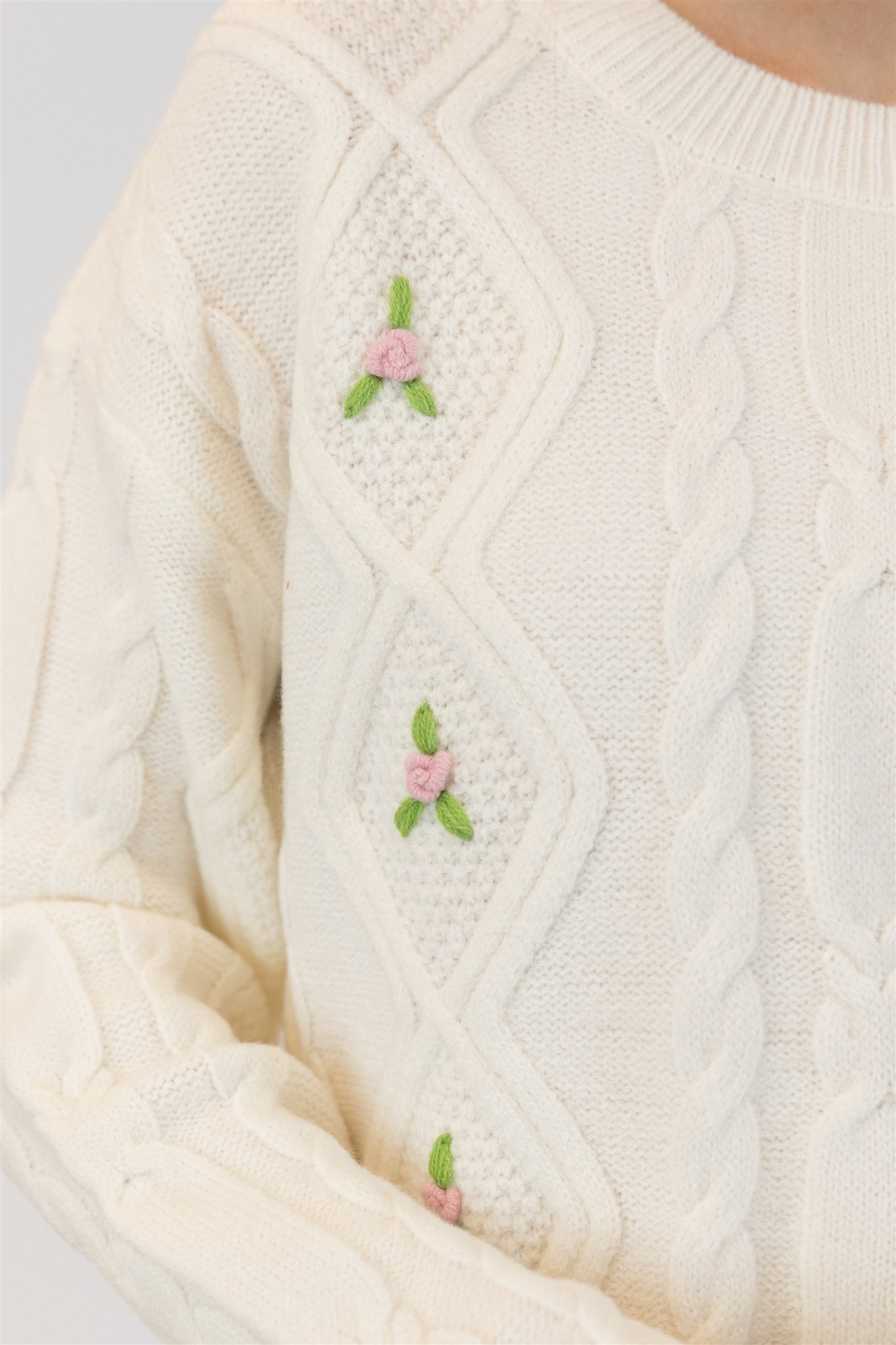 Lyla & Luxe Margot Pullover