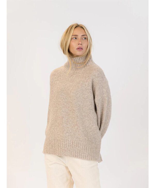 Lyla & Luxe Oliver Luxe Sweater