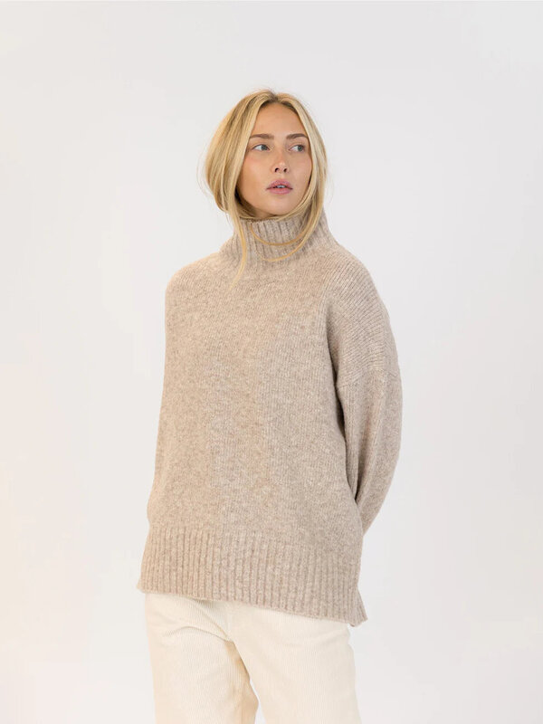 Lyla & Luxe Oliver Luxe Sweater