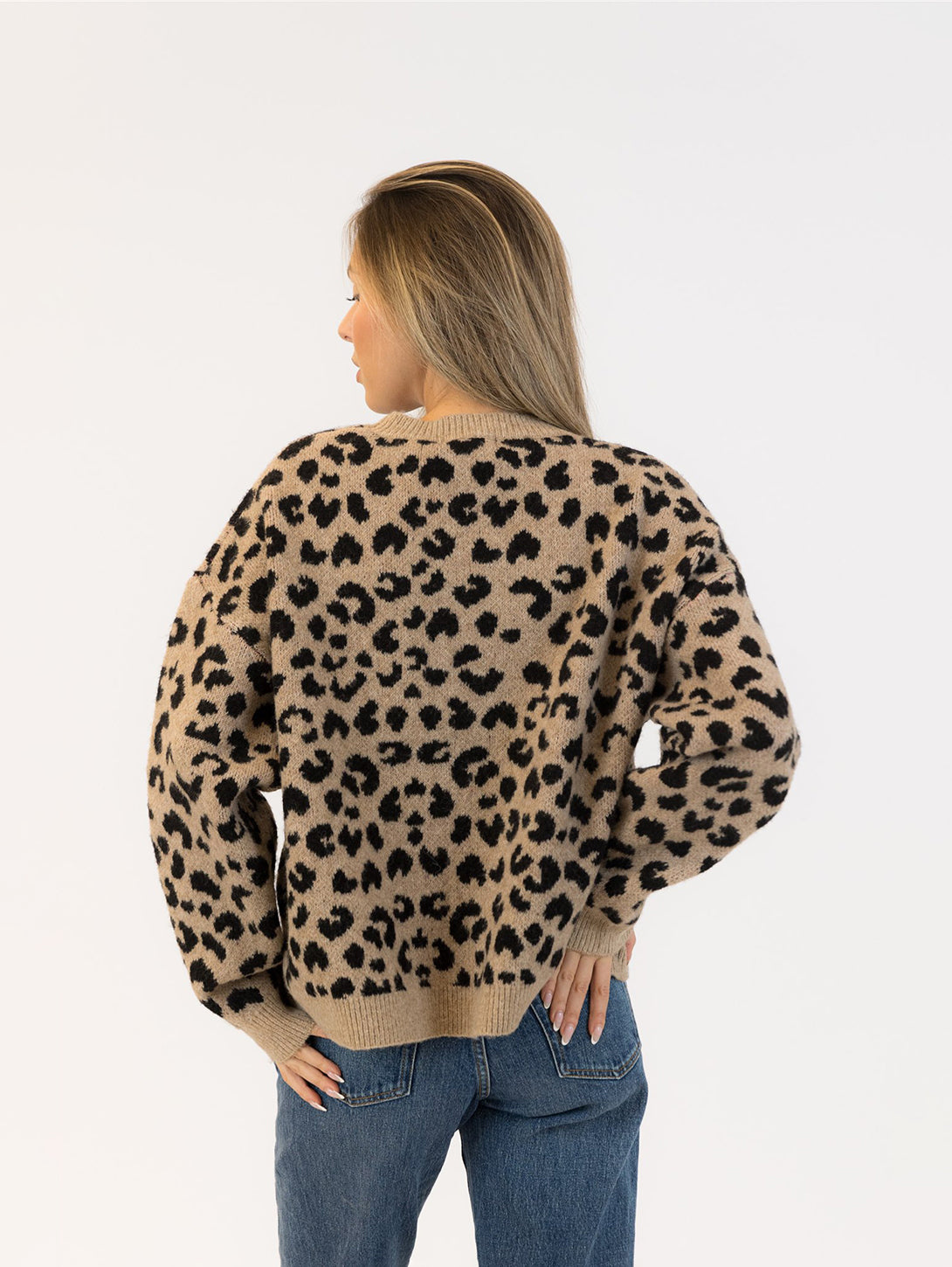 Lyla & Luxe Jessie Animal Pullover