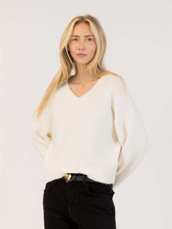 Lyla & Luxe Etta Sweater