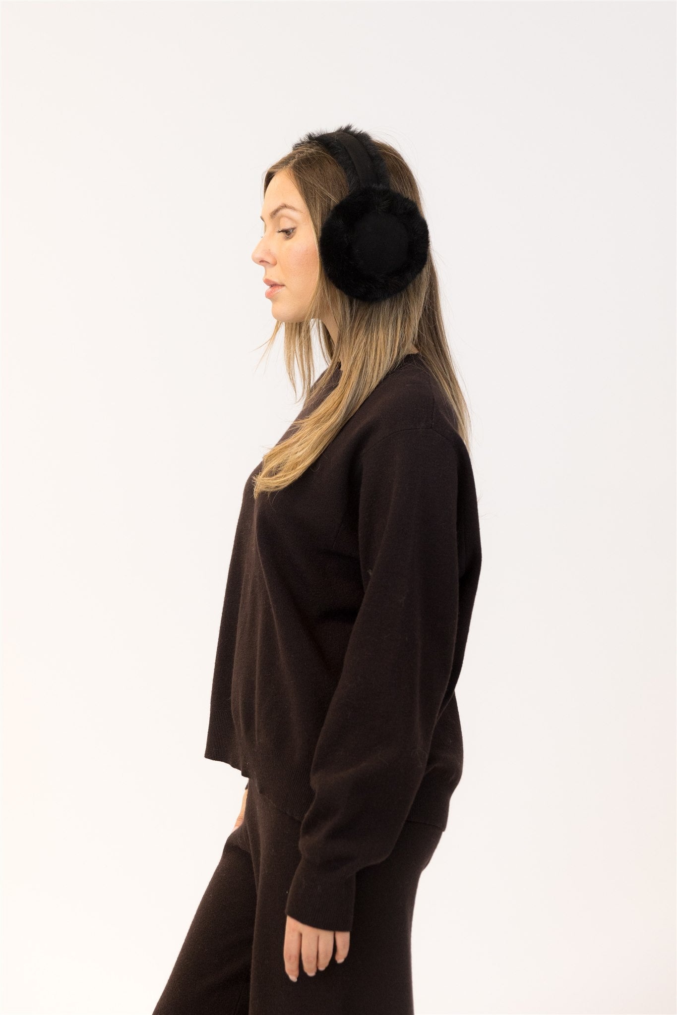 Lyla & Luxe Fuzzy Earmuffs